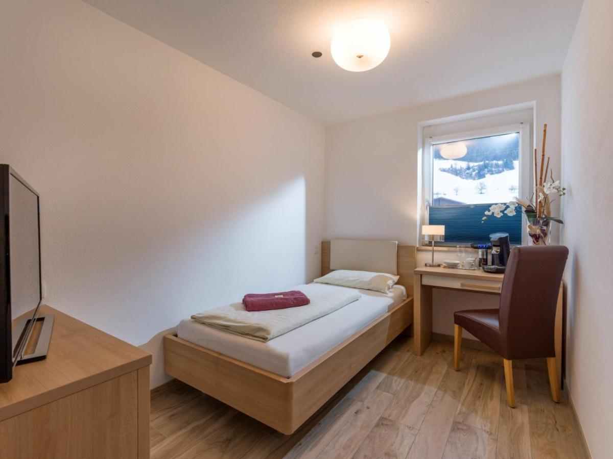 Blaiken Appartements In เชฟเฟา อัม วิลเดนไคเซอร์ ภายนอก รูปภาพ